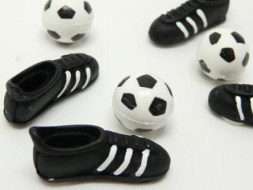 4 Mini-Fußballschuhe als Streudeko. Tischdeko-online für den Fussball 4